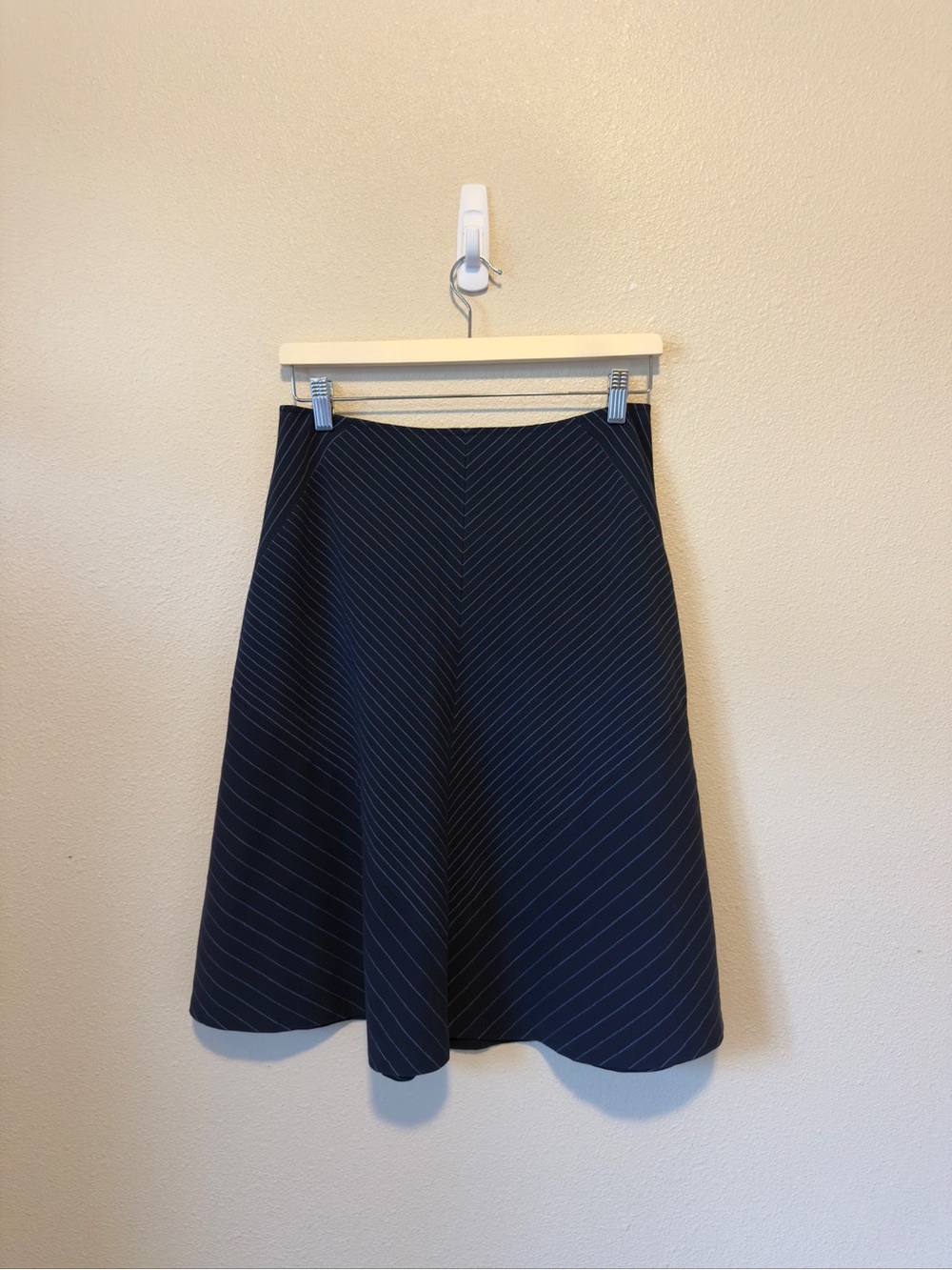 Blue Pinstriped Skirt 📉💙📖